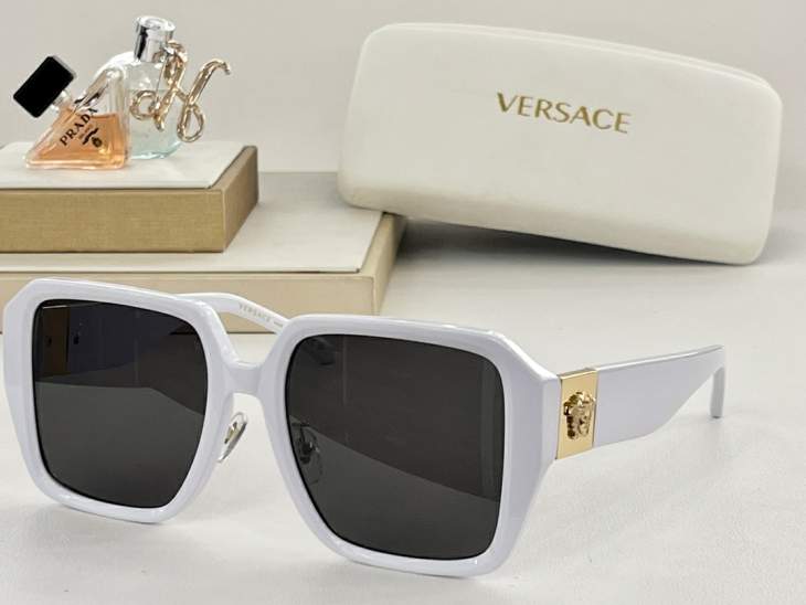 Picture of Versace Sunglasses _SKUfw79721563fw